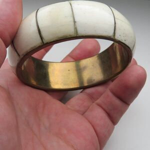 Ivory white resin Brass Bangle Vintage
